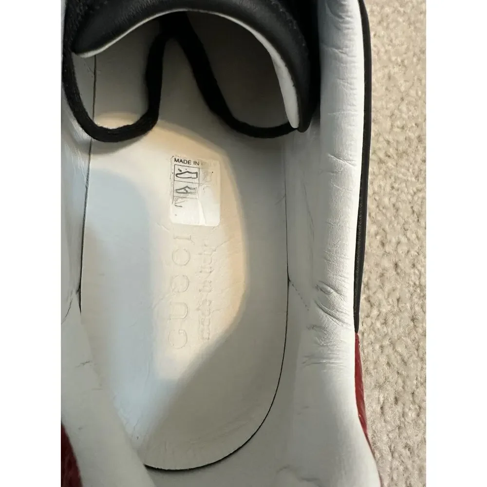 Gucci product pair